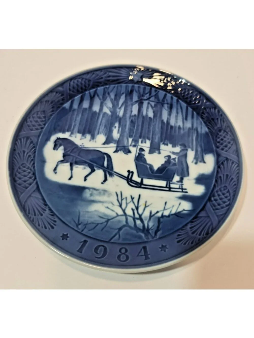 Vtg 1984 Royal Copenhagen Jingle Bells Collector Plate Denmark Blue White